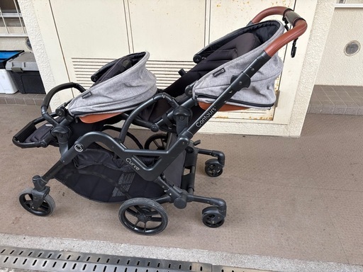 【お問い合わせ多いので早い者勝ち】２人乗りベビーカー　コルクラフト　コンターズカーブ