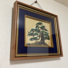 石細工の額飾りの画像