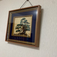 石細工の額飾りの画像