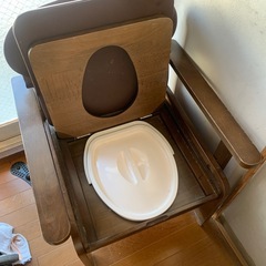 介護用トイレ　簡易掃除済み　無料の画像