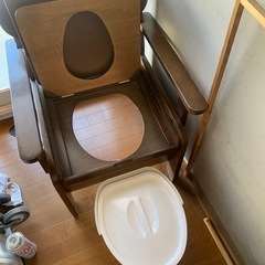 介護用トイレ　簡易掃除済み　無料の画像