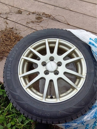 アルミ付きスタッドレス195/65R15 4本セット30プリウス