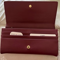 レディース長財布　エンジ色の画像