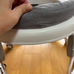 Uuoeebb ベビーウォーカー 折りたたみ 歩行器の画像