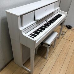 超美品　Roland LX705-GPSR ローランド 電子ピアノ 88鍵 木製鍵盤 Bluetooth対応 ヘッドホン付 白 高音質 美品　【糸島市内 送料無料】88285-1-140の画像