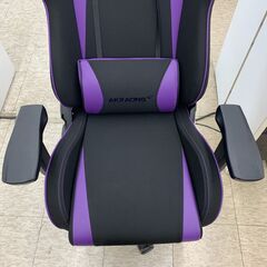 【ジモティー割引で最大15％OFF⭐️】AKRACING WOLF ゲーミングチェア パープルの画像