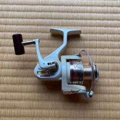 小型スピニングリールの画像