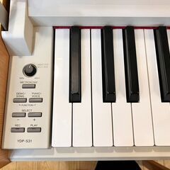 【清掃済】電子ピアノ　ヤマハ　YDP-S31C　2015年製　椅子つきの画像