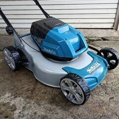 MAKITA　マキタ　MLM460D　充電式芝刈り機　草刈り機　草苅機　ジャンクの画像