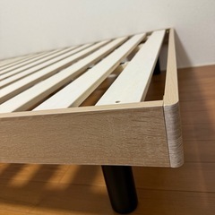 ニトリ　ベッド　セミダブル　棚付き　すのこの画像
