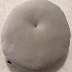 フランフラン　貝モチーフのクッション　グレーの画像