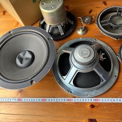 スピーカー大小まとめて7個中古新古品の画像