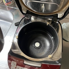 パナソニック スチームIHジャー炊飯器 5.5合炊き SR-SY106J　2017年の画像