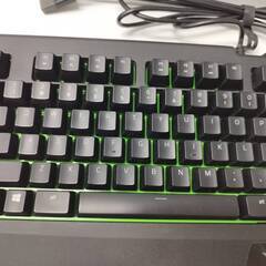 Razer RZ03-0170 BlackWidow Ultimate/メカニカルゲーミングキーボード/緑軸/有線の画像