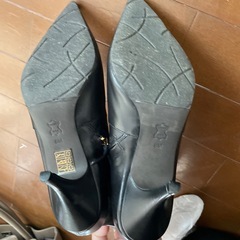 トリーバーチブーツの画像