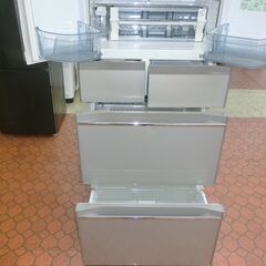 ID 677562 　　日立６ドア　520L　２０１８年製　R-HW52J(XN)の画像