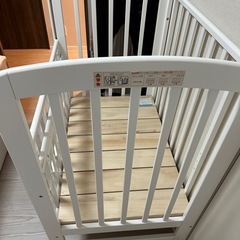 カトージ エクストラ
 ハイタイプ ミニベビーベッド アーチ２ ミニサイズ スノコ仕様 収納棚付 キャスター付 スライド開閉扉の画像