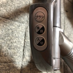 Dyson   DC48   完動品　100V電源ケーブル仕様   バツテリーの心配がいらない強力な吸引力の画像