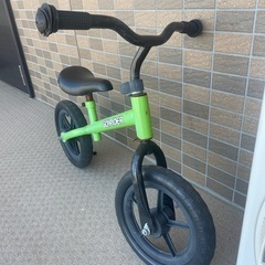 キッズ　キックバイク　ストライダー風　バランスバイク 黄緑　子供用 自転車の画像