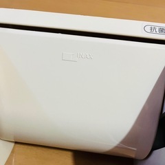 カバー付きトイレットペーパーホルダー アイボリーの画像