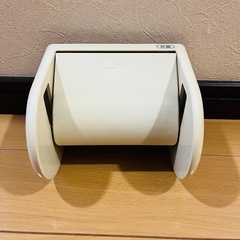 カバー付きトイレットペーパーホルダー アイボリーの画像