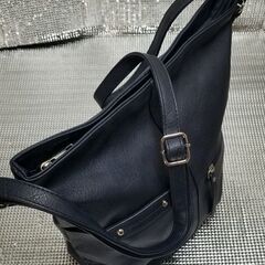 ■合皮　ショルダー　バック（青）■USEDの画像