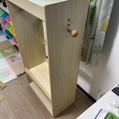 子供用ハンガーラックの画像