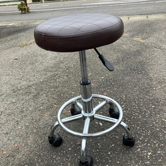 スツール 足置き付 キャスター付き椅子 丸椅子 椅子 キャスター 回転椅子 美容室 カットチェア エステ ネイル サロン 施術 昇降式 高さ 調整 チェア の画像