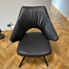 回転イスの画像