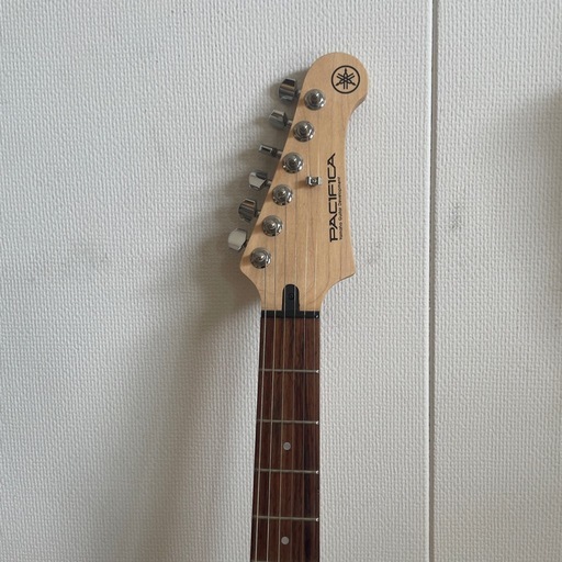 YAMAHAエレキギター　PACIFICA112  アンプケーブル付き　