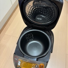 炊飯器の画像