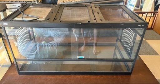 爬虫類ケージ(Repro1945)