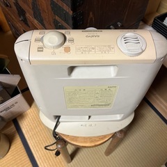 遠赤外線ストーブの画像