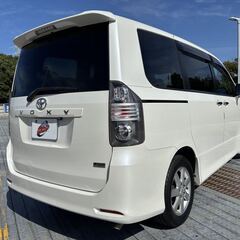 神奈川【自社ローン】保証人無可★全国対応★ヴォクシー【ZS】Bluetooth/両側パワスラ/カロッツェリアナビ/TV/バックカメラ/レザー調シートカバー/フォグ/ETCの画像
