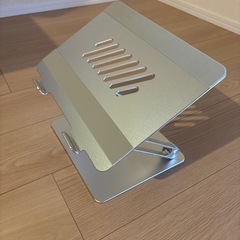 ノートpcスタンドの画像