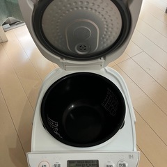 炊飯器 TOSHIBA RC-10HRの画像