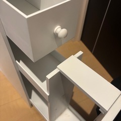収納棚の画像