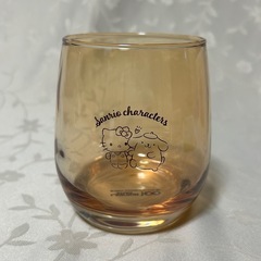 非売品 【未使用】サンリオ グラスの画像