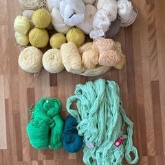 毛糸4　 毛糸　青　オレンジ　赤　緑　ウール　 手芸 　まとめ売りの画像