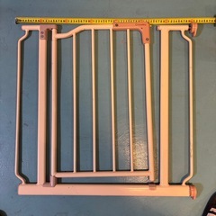 発送無し 早い物勝ち中古 クルーミーCroomy ベビーゲートクリーム色　拡張フレームありの画像