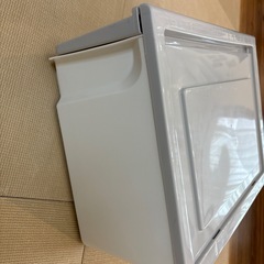 衣装ケース　グレーの画像