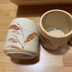 新品未使用　志野焼　美濃焼　真山窯　陶器 湯飲み 5個セット 葉模様　昭和レトロの画像