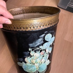 デコパージュ　ゴミ箱の画像