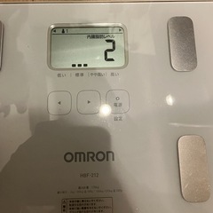 体重計　体脂肪率　BMIなど　オムロンの画像