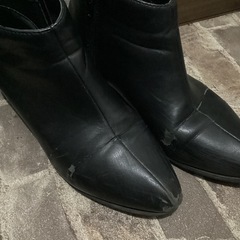 ショートブーツの画像