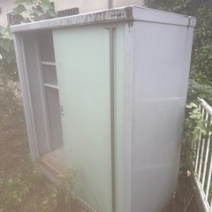 イナバ物置の画像