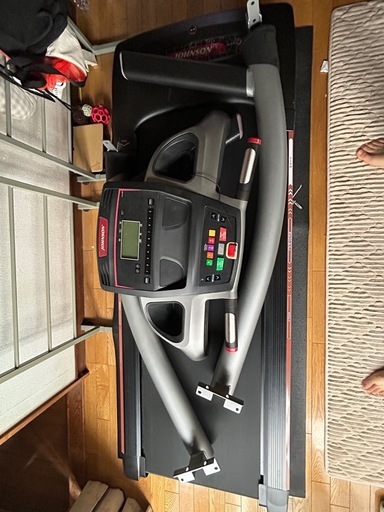 トレーニングマシーン　ランニングマシーン　TREADMILLトレッドミルJOHNSON 8.1T