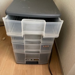 収納ボックスの画像