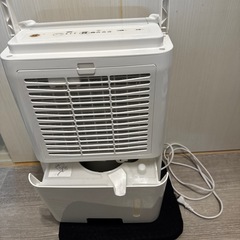 アイリスオーヤマ　2023年製　衣類乾燥 除湿機(コンプレッサー式！)の画像
