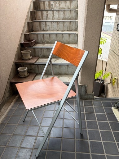 センプレ　折りたたみチェア（2脚あります）